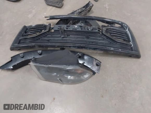 ✅ 2018 Ram 2500 Big Horn • VIN: 3C6UR5DL6JG314832 • Лот: 41805563. Опубликован ранее на IAAI с пробегом Не указан. Бесплатный доступ к архиву аукционных продаж из США и подробный отчёт об истории автомобиля на DreamBid. Изображение 12.