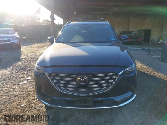 ✅ 2018 Mazda CX-9 Grand Touring • VIN: JM3TCBDY4J0205815 • Lot: 43539581. Wystawiony na IAAI z przebiegiem 100 779 mil. Bezpłatny archiwum sprzedaży aukcyjnych z USA i szczegółowy raport historii pojazdu na DreamBid. Zdjęcie 13.