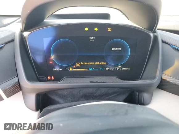 ✅ 2019 BMW i8 • VIN: WBY2Z6C56K7D09508 • Лот: 86847034. Опубликован ранее на Copart с пробегом 24 015 миль. Бесплатный доступ к архиву аукционных продаж из США и подробный отчёт об истории автомобиля на DreamBid. Изображение 9.