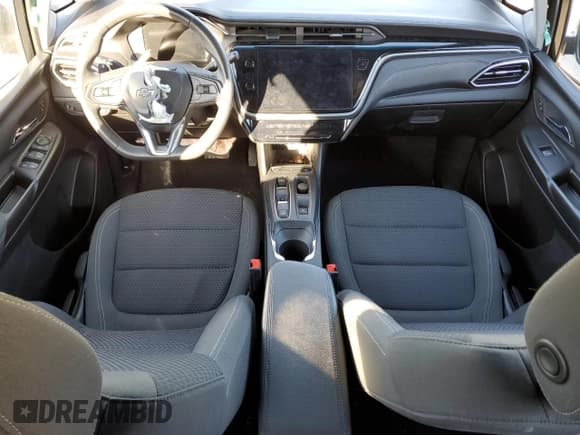 ✅ 2023 Chevrolet Bolt EV 1LT • VIN: 1G1FW6S04P4175873 • Лот: 44008255. Опубликован ранее на Copart с пробегом 21 706 миль. Бесплатный доступ к архиву аукционных продаж из США и подробный отчёт об истории автомобиля на DreamBid. Изображение 8.