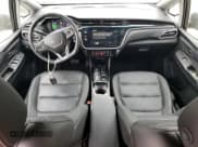 ✅ 2023 Chevrolet Bolt EV 2LT • VIN: 1G1FX6S0XP4190973 • Lot: 60766964. Wystawiony na Copart z przebiegiem 11 589 mil. Bezpłatny archiwum sprzedaży aukcyjnych z USA i szczegółowy raport historii pojazdu na DreamBid. Zdjęcie 8.