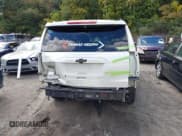 ✅ 2015 Chevrolet Suburban LT • VIN: 1GNSKJKC2FR230098 • Lot: 43317465. Wystawiony na IAAI z przebiegiem 166 412 mil. Bezpłatny archiwum sprzedaży aukcyjnych z USA i szczegółowy raport historii pojazdu na DreamBid. Zdjęcie 17.