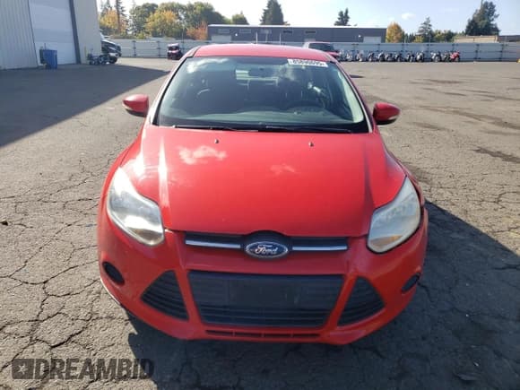 ✅ 2013 Ford Focus SE • VIN: 1FADP3F25DL354100 • Lot: 85890695. Wystawiony na Copart z przebiegiem 85 652 mil. Bezpłatny archiwum sprzedaży aukcyjnych z USA i szczegółowy raport historii pojazdu na DreamBid. Zdjęcie 5.