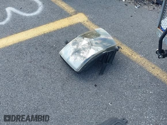 ✅ 2008 Chevrolet Silverado 2500HD LTZ • VIN: 1GCHK23698F169774 • Lot: 43274623. Wystawiony na IAAI z przebiegiem 272 098 mil. Bezpłatny archiwum sprzedaży aukcyjnych z USA i szczegółowy raport historii pojazdu na DreamBid. Zdjęcie 11.