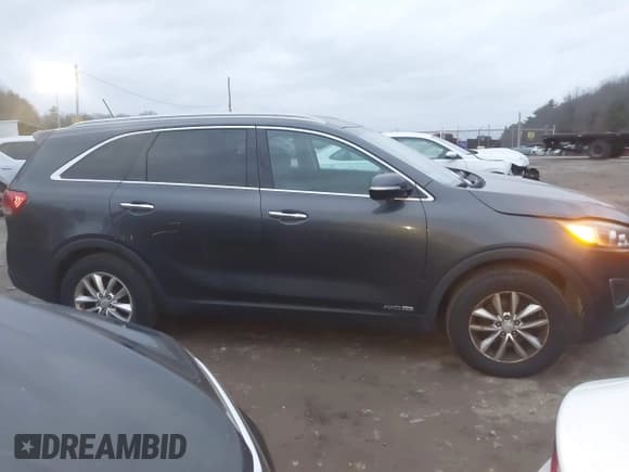 ✅ 2017 Kia Sorento LX • VIN: 5XYPGDA54HG223708 • Лот: 43908394. Опубликован ранее на IAAI с пробегом 91 460 миль. Бесплатный доступ к архиву аукционных продаж из США и подробный отчёт об истории автомобиля на DreamBid. Изображение 13.