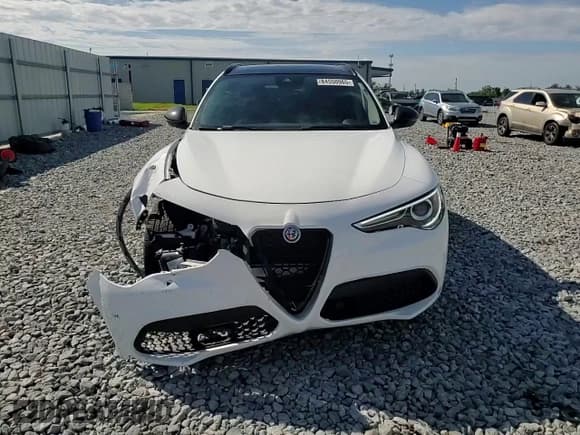 ✅ 2020 Alfa Romeo Stelvio Ti • VIN: ZASPAKBN6L7C83068 • Lot: 84550965. Wystawiony na Copart z przebiegiem 78 106 mil. Bezpłatny archiwum sprzedaży aukcyjnych z USA i szczegółowy raport historii pojazdu na DreamBid. Zdjęcie 15.