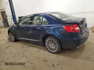 ✅ 2010 Suzuki Kizashi • VIN: JS2RE9A71A6100430 • Лот: 84148384. Опубликован ранее на Copart с пробегом 167 853 миль. Бесплатный доступ к архиву аукционных продаж из США и подробный отчёт об истории автомобиля на DreamBid. Изображение 2.