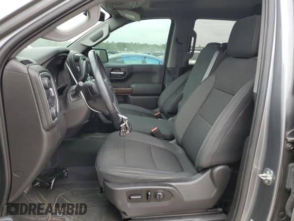 ✅ 2021 Chevrolet Silverado 1500 RST • VIN: 3GCPWDED1MG146568 • Lot: 47054984. Wystawiony na Copart z przebiegiem Nie podano. Bezpłatny archiwum sprzedaży aukcyjnych z USA i szczegółowy raport historii pojazdu na DreamBid. Zdjęcie 7.