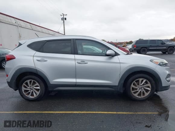 ✅ 2016 Hyundai Tucson Limited • VIN: KM8J33A20GU233551 • Лот: 43660630. Опубликован ранее на IAAI с пробегом 96 709 миль. Бесплатный доступ к архиву аукционных продаж из США и подробный отчёт об истории автомобиля на DreamBid. Изображение 13.