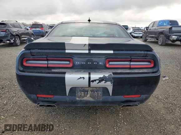 ✅ 2016 Dodge Challenger R/T Scat Pack • VIN: 2C3CDZFJ1GH279121 • Lot: 93271495. Wystawiony na Copart z przebiegiem 96 925 mil. Bezpłatny archiwum sprzedaży aukcyjnych z USA i szczegółowy raport historii pojazdu na DreamBid. Zdjęcie 6.