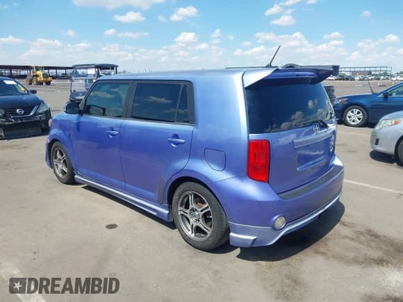 ✅ 2010 Scion xB • VIN: JTLZE4FE6A1116273 • Lot: 42414247. Wystawiony na IAAI z przebiegiem 215 243 mil. Bezpłatny archiwum sprzedaży aukcyjnych z USA i szczegółowy raport historii pojazdu na DreamBid. Zdjęcie 3.
