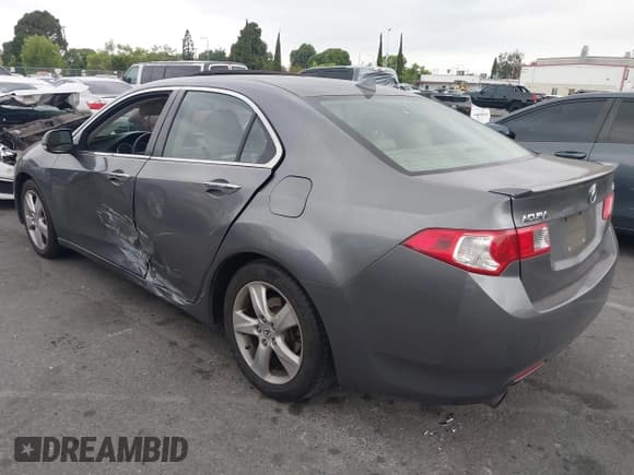 ✅ 2010 Acura TSX • VIN: JH4CU2F61AC043219 • Lot: 42272906. Listed on IAAI with 180,193 mi. Free auction sales archive from the USA and detailed vehicle history report at DreamBid. Image 3.