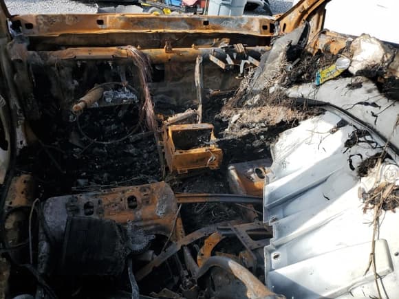 ✅ 2014 Chevrolet Impala LTZ • VIN: 2G1155S38E9167013 • Lot: 80315515. Listed on Copart with Not provided. Free auction sales archive from the USA and detailed vehicle history report at DreamBid. Image 8.