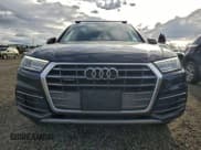 ✅ 2020 Audi Q5 Premium • VIN: WA1ANAFY6L2021690 • Lot: 94987095. Wystawiony na Copart z przebiegiem 139 086 mil. Bezpłatny archiwum sprzedaży aukcyjnych z USA i szczegółowy raport historii pojazdu na DreamBid. Zdjęcie 5.