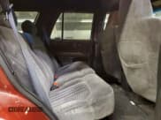 ✅ 2002 Chevrolet Blazer LS • VIN: 1GNDT13W12K100590 • Lot: 88982035. Wystawiony na Copart z przebiegiem 141 184 mil. Bezpłatny archiwum sprzedaży aukcyjnych z USA i szczegółowy raport historii pojazdu na DreamBid. Zdjęcie 10.