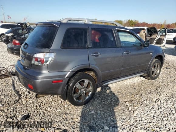 ✅ 2006 Mitsubishi Outlander XLS • VIN: JA4LZ41F36U028464 • Lot: 76366934. Wystawiony na Copart z przebiegiem 214 534 mil. Bezpłatny archiwum sprzedaży aukcyjnych z USA i szczegółowy raport historii pojazdu na DreamBid. Zdjęcie 3.