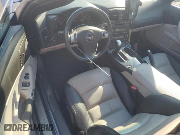 ✅ 2011 Chevrolet Corvette Z16 Grand Sport 3LT • VIN: 1G1YW2DW2B5106525 • Lot: 63460725. Listed on Copart with 75,931 mi. Free auction sales archive from the USA and detailed vehicle history report at DreamBid. Image 8.