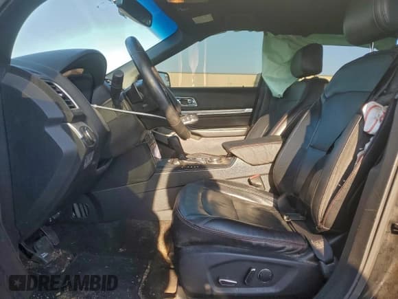 ✅ 2016 Ford Explorer Sport • VIN: 1FM5K8GTXGGA52084 • Lot: 91907975. Wystawiony na Copart z przebiegiem 134 547 mil. Bezpłatny archiwum sprzedaży aukcyjnych z USA i szczegółowy raport historii pojazdu na DreamBid. Zdjęcie 7.