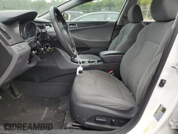 ✅ 2014 Hyundai Sonata GLS • VIN: 5NPEB4AC6EH906695 • Lot: 68576644. Listed on Copart with 162,729 mi. Free auction sales archive from the USA and detailed vehicle history report at DreamBid. Image 7.