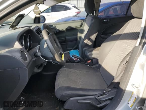 ✅ 2010 Dodge Caliber SXT • VIN: 1B3CB4HA2AD576034 • Лот: 83079904. Опубликован ранее на Copart с пробегом 174 867 миль. Бесплатный доступ к архиву аукционных продаж из США и подробный отчёт об истории автомобиля на DreamBid. Изображение 7.