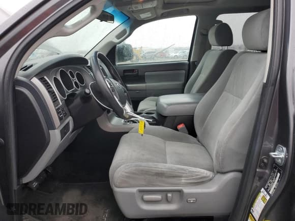 ✅ 2016 Toyota Sequoia SR5 • VIN: 5TDBY5G15GS137455 • Lot: 43617515. Wystawiony na Copart z przebiegiem 133 576 mil. Bezpłatny archiwum sprzedaży aukcyjnych z USA i szczegółowy raport historii pojazdu na DreamBid. Zdjęcie 7.