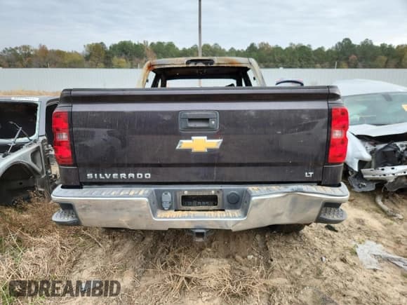 ✅ 2016 Chevrolet Silverado 1500 LT • VIN: 3GCPCREC9GG195308 • Lot: 93771235. Wystawiony na Copart z przebiegiem Nie podano. Bezpłatny archiwum sprzedaży aukcyjnych z USA i szczegółowy raport historii pojazdu na DreamBid. Zdjęcie 6.