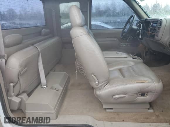 1999 Chevrolet Silverado 1500 with VIN 1GCEK19R2XR116510, listed as a Copart auction lot 50011045 with 174,401 mi miles and Salvage title. Bid and sale history available at DreamBid. Image 10.
