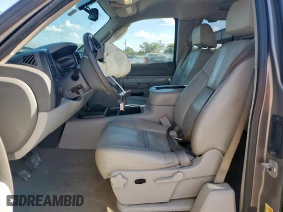 ✅ 2007 GMC Sierra 1500 SLE2 • VIN: 2GTEC19JX71653321 • Лот: 84756875. Опубликован ранее на Copart с пробегом 139 733 миль. Бесплатный доступ к архиву аукционных продаж из США и подробный отчёт об истории автомобиля на DreamBid. Изображение 7.