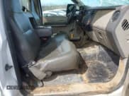 ✅ 2009 Ford F-250 • VIN: 1FDNF21579EA07923 • Лот: 41863139. Опубликован ранее на IAAI с пробегом 269 940 миль. Бесплатный доступ к архиву аукционных продаж из США и подробный отчёт об истории автомобиля на DreamBid. Изображение 5.