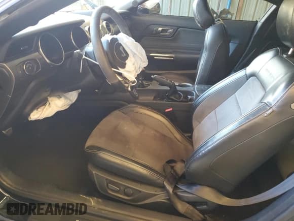 ✅ 2020 Ford Mustang Shelby GT350 • VIN: 1FA6P8JZXL5550191 • Lot: 86896465. Listed on Copart with 42,523 mi. Free auction sales archive from the USA and detailed vehicle history report at DreamBid. Image 7.