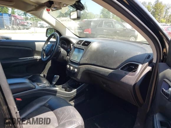 ✅ 2015 Dodge Journey Crossroad • VIN: 3C4PDDGGXFT607189 • Lot: 42475316. Listed on IAAI with 186,317 mi. Free auction sales archive from the USA and detailed vehicle history report at DreamBid. Image 5.