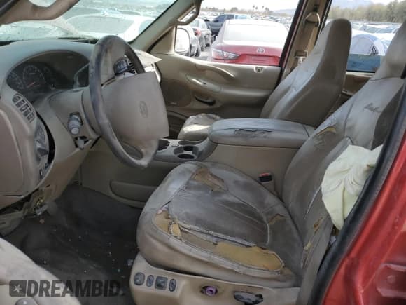 ✅ 2000 Ford Expedition Eddie Bauer • VIN: 1FMEU17L5YLB06434 • Lot: 88497425. Listed on Copart with Not provided. Free auction sales archive from the USA and detailed vehicle history report at DreamBid. Image 7.