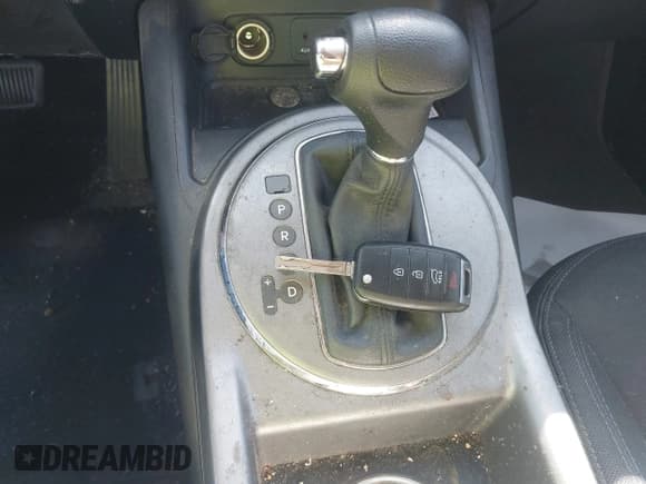 ✅ 2014 Kia Sportage LX • VIN: KNDPB3AC7E7640546 • Lot: 43022420. Wystawiony na IAAI z przebiegiem 155 768 mil. Bezpłatny archiwum sprzedaży aukcyjnych z USA i szczegółowy raport historii pojazdu na DreamBid. Zdjęcie 11.