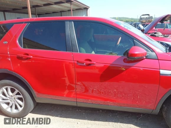 ✅ 2019 Land Rover Discovery Sport HSE • VIN: SALCR2FX4KH788605 • Lot: 43004762. Listed on IAAI with 81,422 mi. Free auction sales archive from the USA and detailed vehicle history report at DreamBid. Image 14.