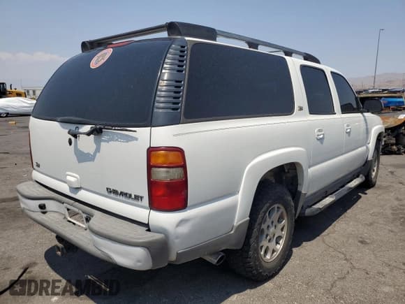 ✅ 2002 Chevrolet Suburban LT • VIN: 3GNFK16TX2G315146 • Лот: 64314435. Опубликован ранее на Copart с пробегом 236 654 миль. Бесплатный доступ к архиву аукционных продаж из США и подробный отчёт об истории автомобиля на DreamBid. Изображение 3.