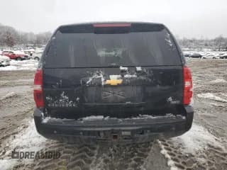 ✅ 2012 Chevrolet Suburban LT • VIN: 1GNSKJE73CR253822 • Lot: 81295254. Wystawiony na Copart z przebiegiem Nie podano. Bezpłatny archiwum sprzedaży aukcyjnych z USA i szczegółowy raport historii pojazdu na DreamBid. Zdjęcie 6.