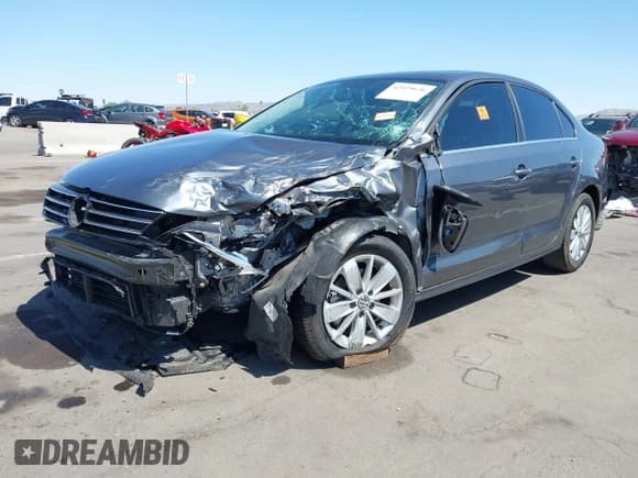 ✅ 2015 Volkswagen Jetta SE • VIN: 3VWD17AJ6FM406091 • Lot: 42539626. Listed on IAAI with 82,005 mi. Free auction sales archive from the USA and detailed vehicle history report at DreamBid. Image 2.