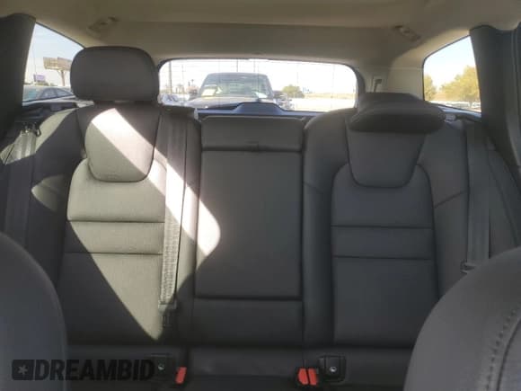 ✅ 2024 Volvo V60 Plus • VIN: YV4L12WY1R2137899 • Lot: 77165464. Wystawiony na Copart z przebiegiem 4 457 mil. Bezpłatny archiwum sprzedaży aukcyjnych z USA i szczegółowy raport historii pojazdu na DreamBid. Zdjęcie 10.