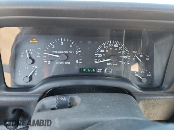 ✅ 1997 Jeep Cherokee Sport • VIN: 1J4FJ67S9VL584495 • Lot: 82619125. Listed on Copart with 189,656 mi. Free auction sales archive from the USA and detailed vehicle history report at DreamBid. Image 9.