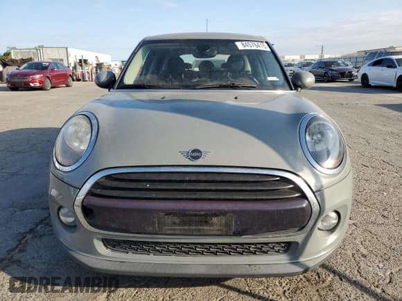 ✅ 2019 MINI Hardtop 4 Door Cooper • VIN: WMWXU1C5XK2J02989 • Lot: 84576415. Wystawiony na Copart z przebiegiem 102 893 mil. Bezpłatny archiwum sprzedaży aukcyjnych z USA i szczegółowy raport historii pojazdu na DreamBid. Zdjęcie 5.