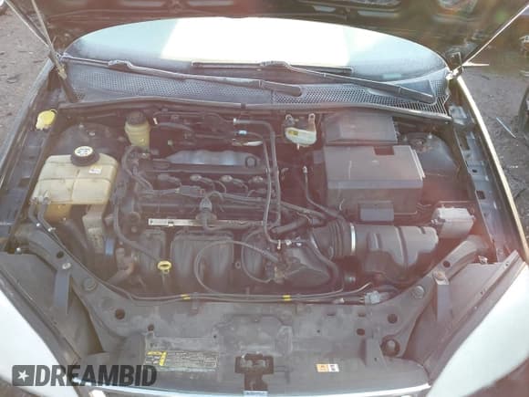 ✅ 2005 Ford Focus S • VIN: 3FAFP31N75R152033 • Lot: 43771270. Wystawiony na IAAI z przebiegiem 134 882 mil. Bezpłatny archiwum sprzedaży aukcyjnych z USA i szczegółowy raport historii pojazdu na DreamBid. Zdjęcie 8.