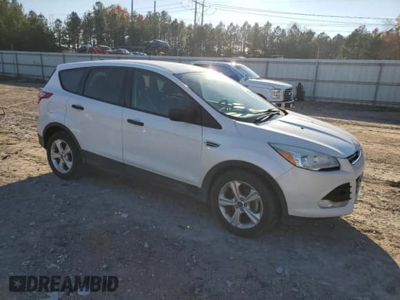 ✅ 2014 Ford Escape S • VIN: 1FMCU0F72EUD66284 • Lot: 93812835. Listed on Copart with 129,178 mi. Free auction sales archive from the USA and detailed vehicle history report at DreamBid. Image 4.