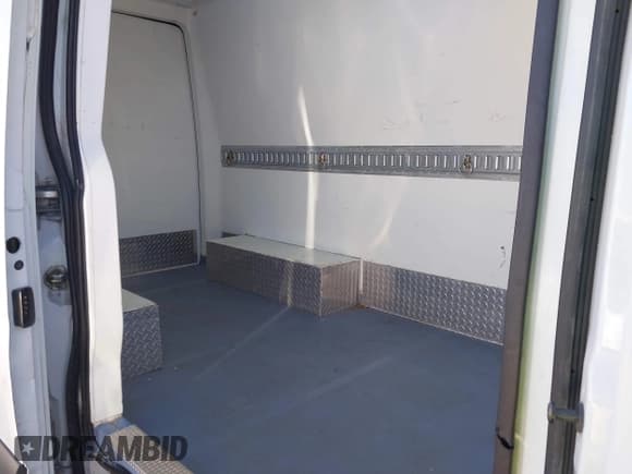 ✅ 2019 Freightliner Sprinter • VIN: WDRPF0CDXKT003470 • Лот: 43445766. Опубликован ранее на IAAI с пробегом 220 202 миль. Бесплатный доступ к архиву аукционных продаж из США и подробный отчёт об истории автомобиля на DreamBid. Изображение 8.