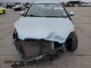 2010 Hyundai Accent GLS z VIN KMHCN4AC7AU411657, wystawiony jako Copart lot #72576574 z przebiegiem 151 568 mil mil oraz Szkoda całkowita • Salvage title. Historia ofert i sprzedaży dostępna na DreamBid. Obrazek 5.