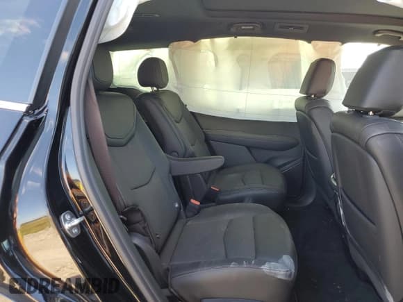 ✅ 2025 Cadillac XT6 AWD Premium Luxury • VIN: 1GYKPDRS5SZ128923 • Lot: 84643975. Listed on Copart with 1,252 mi. Free auction sales archive from the USA and detailed vehicle history report at DreamBid. Image 11.