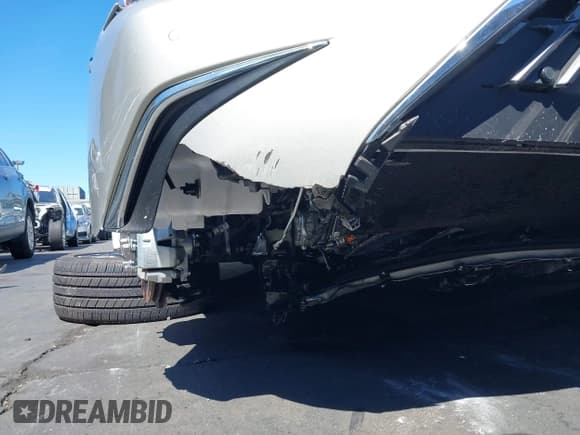 ✅ 2024 Lexus ES 300h Luxury • VIN: 58AEA1C17RU049851 • Lot: 43159025. Listed on IAAI with 3,473 mi. Free auction sales archive from the USA and detailed vehicle history report at DreamBid. Image 12.