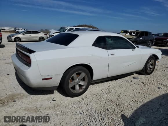 ✅ 2013 Dodge Challenger Rallye Redline • VIN: 2C3CDYAG7DH540611 • Lot: 88543995. Wystawiony na Copart z przebiegiem 129 762 mil. Bezpłatny archiwum sprzedaży aukcyjnych z USA i szczegółowy raport historii pojazdu na DreamBid. Zdjęcie 3.