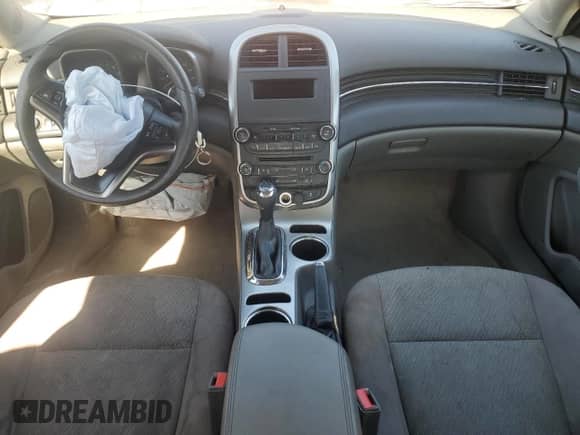 ✅ 2014 Chevrolet Malibu LS • VIN: 1G11B5SL7EF142314 • Lot: 84943785. Wystawiony na Copart z przebiegiem 115 693 mil. Bezpłatny archiwum sprzedaży aukcyjnych z USA i szczegółowy raport historii pojazdu na DreamBid. Zdjęcie 8.