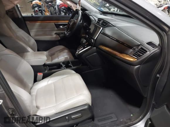 ✅ 2018 Honda CR-V EX-L • VIN: 2HKRW2H84JH612783 • Lot: 43574561. Listed on IAAI with 68,770 mi. Free auction sales archive from the USA and detailed vehicle history report at DreamBid. Image 5.