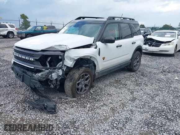 ✅ 2023 Ford Bronco Sport Badlands • VIN: 3FMCR9D93PRE06781 • Lot: 43041019. Listed on IAAI with 18,910 mi. Free auction sales archive from the USA and detailed vehicle history report at DreamBid. Image 20.